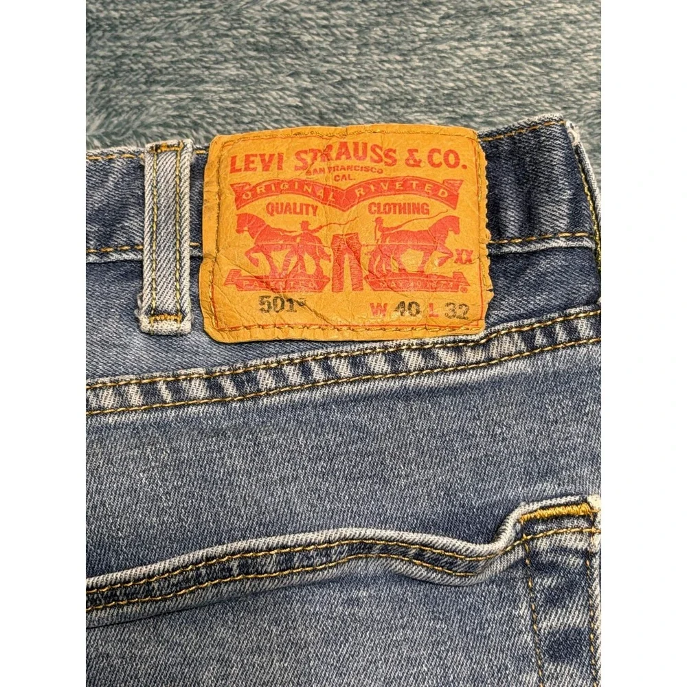Levi's 501 Original Fit Jeans 40x32 Men Medium Wash Button Fly Blue